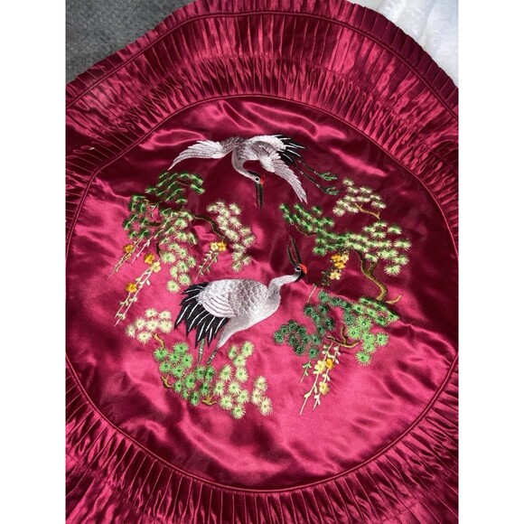 vintage round embroidered satin pillowcases - Picture 4 of 13